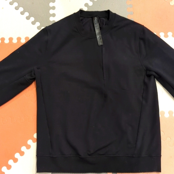 Lululemon Sojourn Crew (M) - Picture 1 of 4